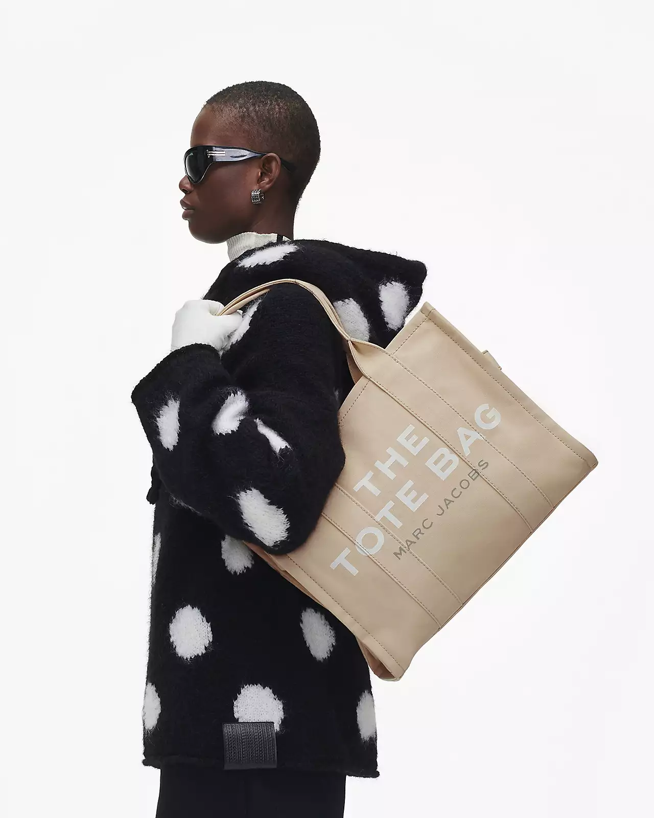 MJI_M0016156_260_F8F8F8_4-5_ALT1