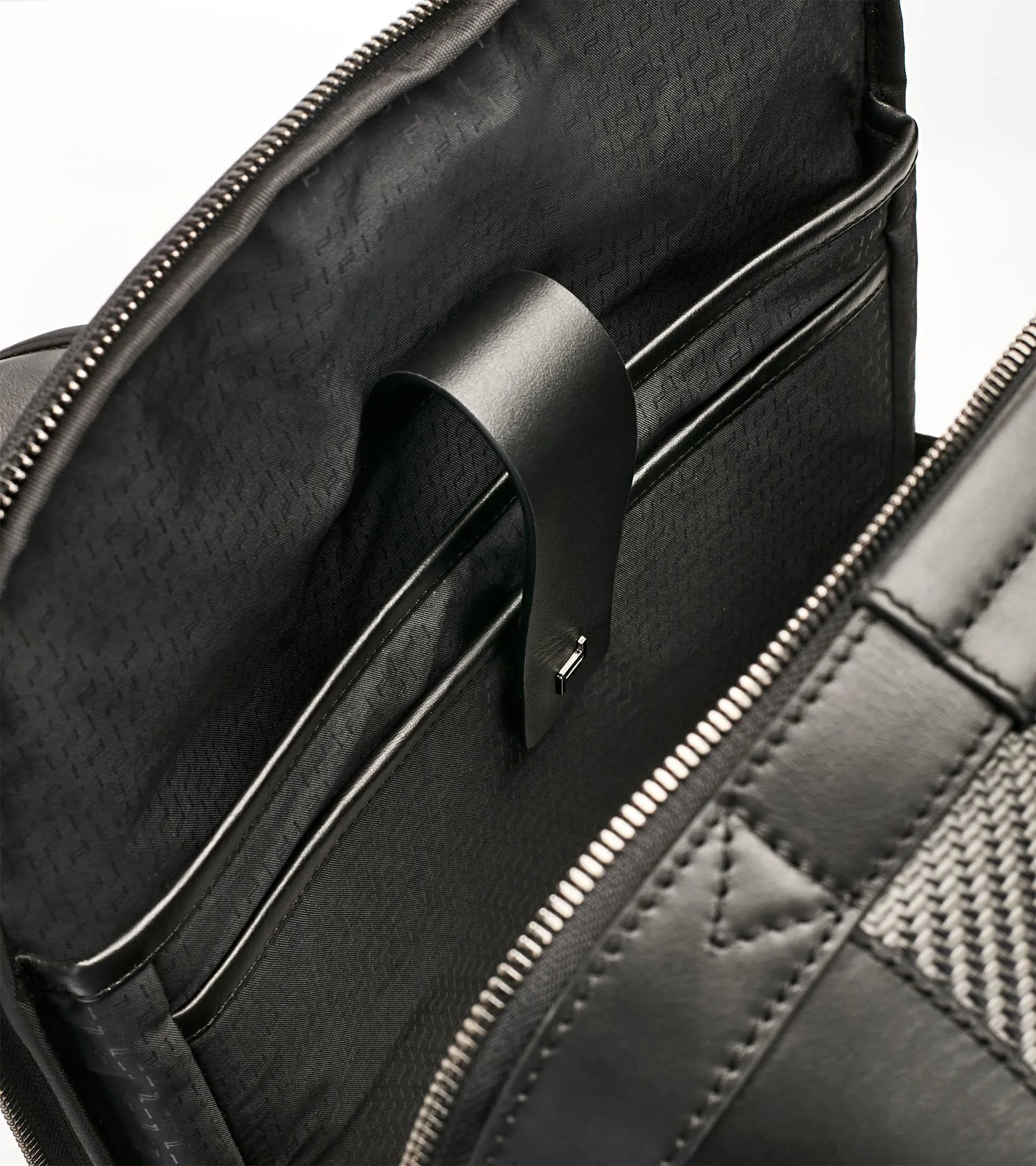 ce358e35-e452-406d-a85b-e2f65702c00d