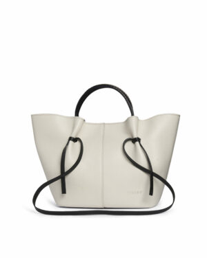 GIULIA <br> Medium (Copie)