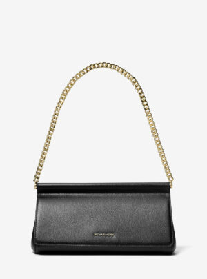 Carmine <br> Pochette de taille moyenne en cuir grainé