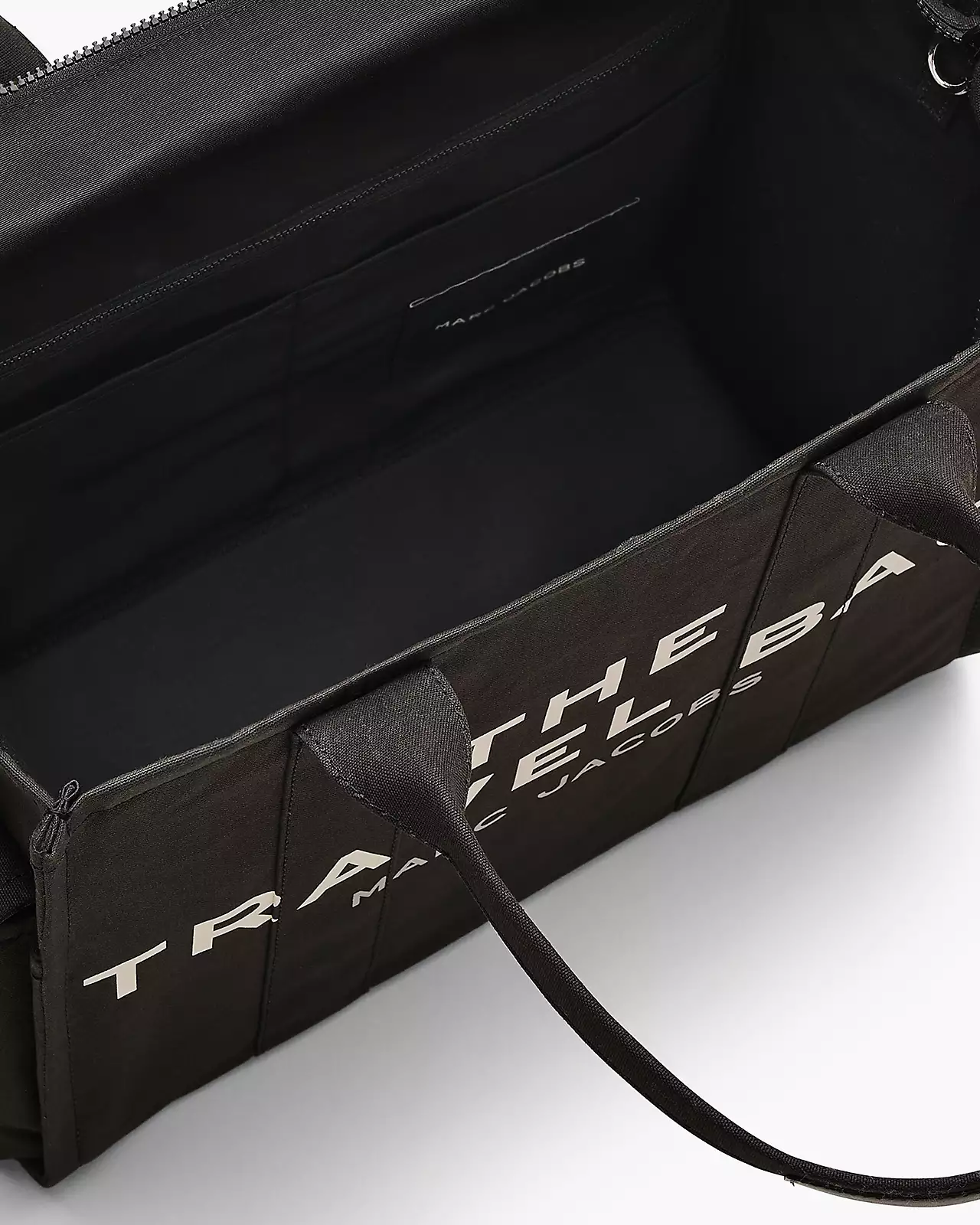 MJI_2P5HTT021H03_001_F8F8F8_4-5_ALT5