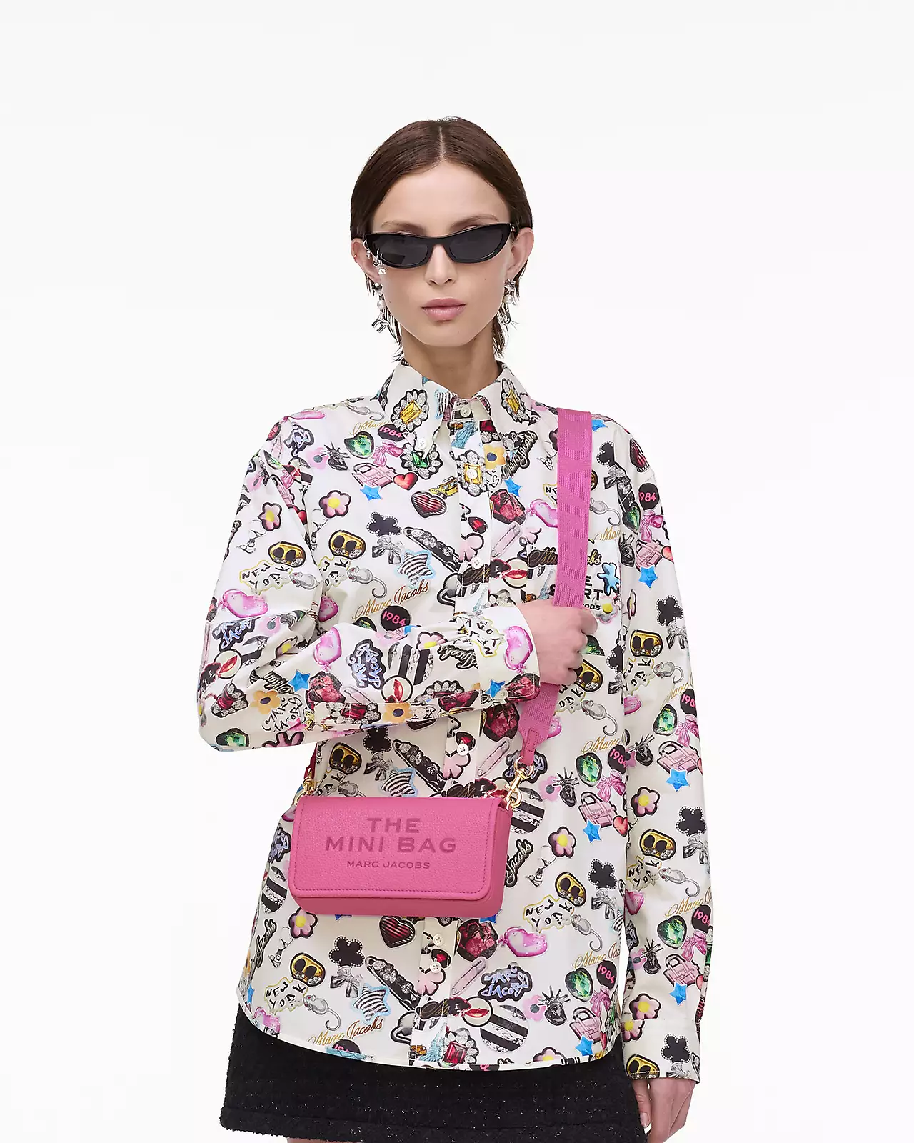 MJI_2S4SMN080S02_678_F8F8F8_4-5_ALT1