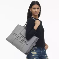 MJI_H020L01FA21_050_F8F8F8_4-5_ALT1