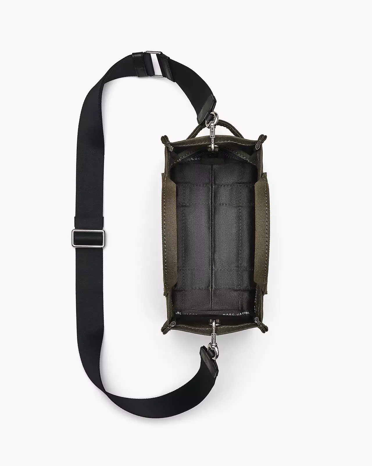 MJI_M0016493_305_F8F8F8_4-5_ALT7