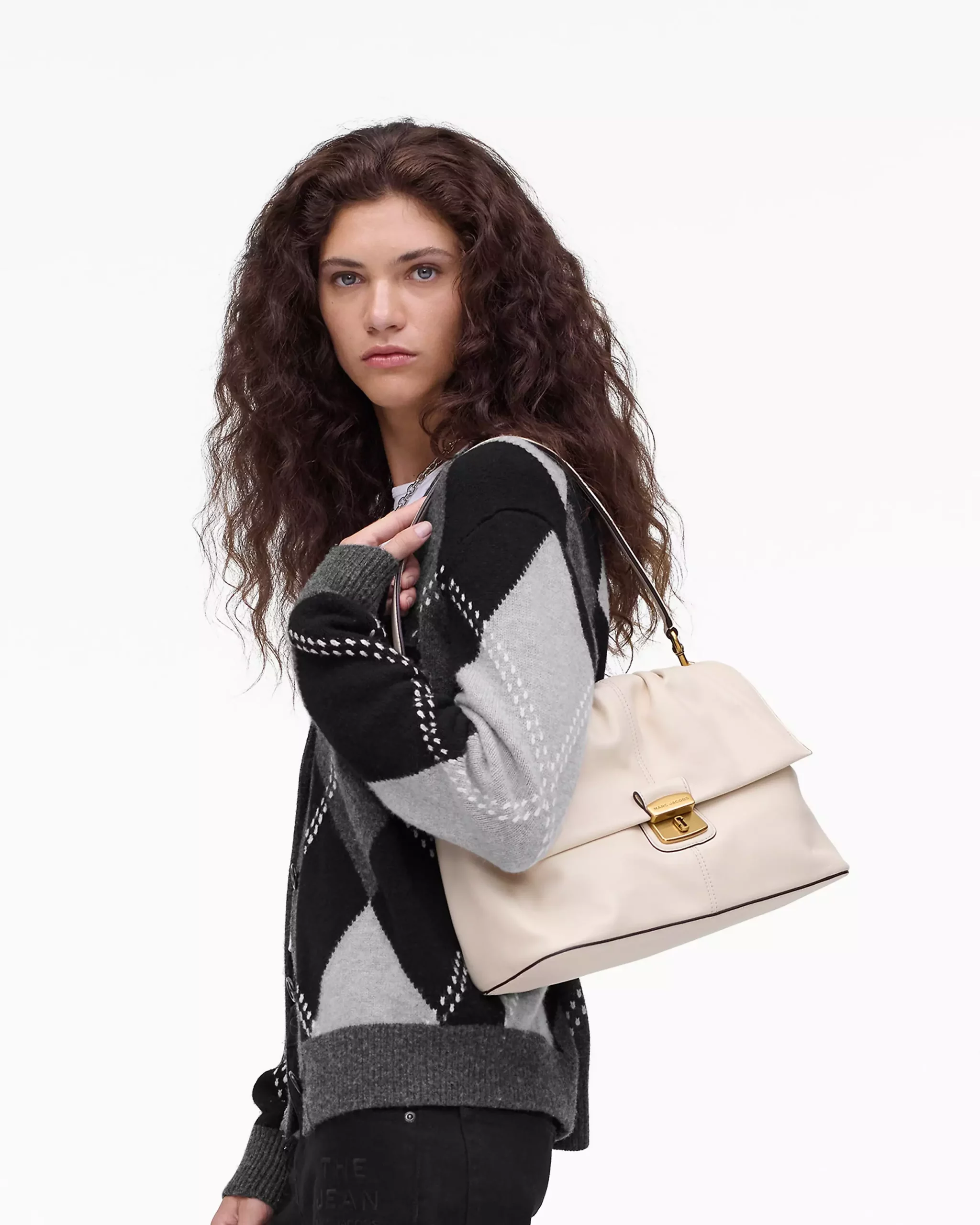 MJI_2R5HMS002H01_111_F8F8F8_4-5_ALT1