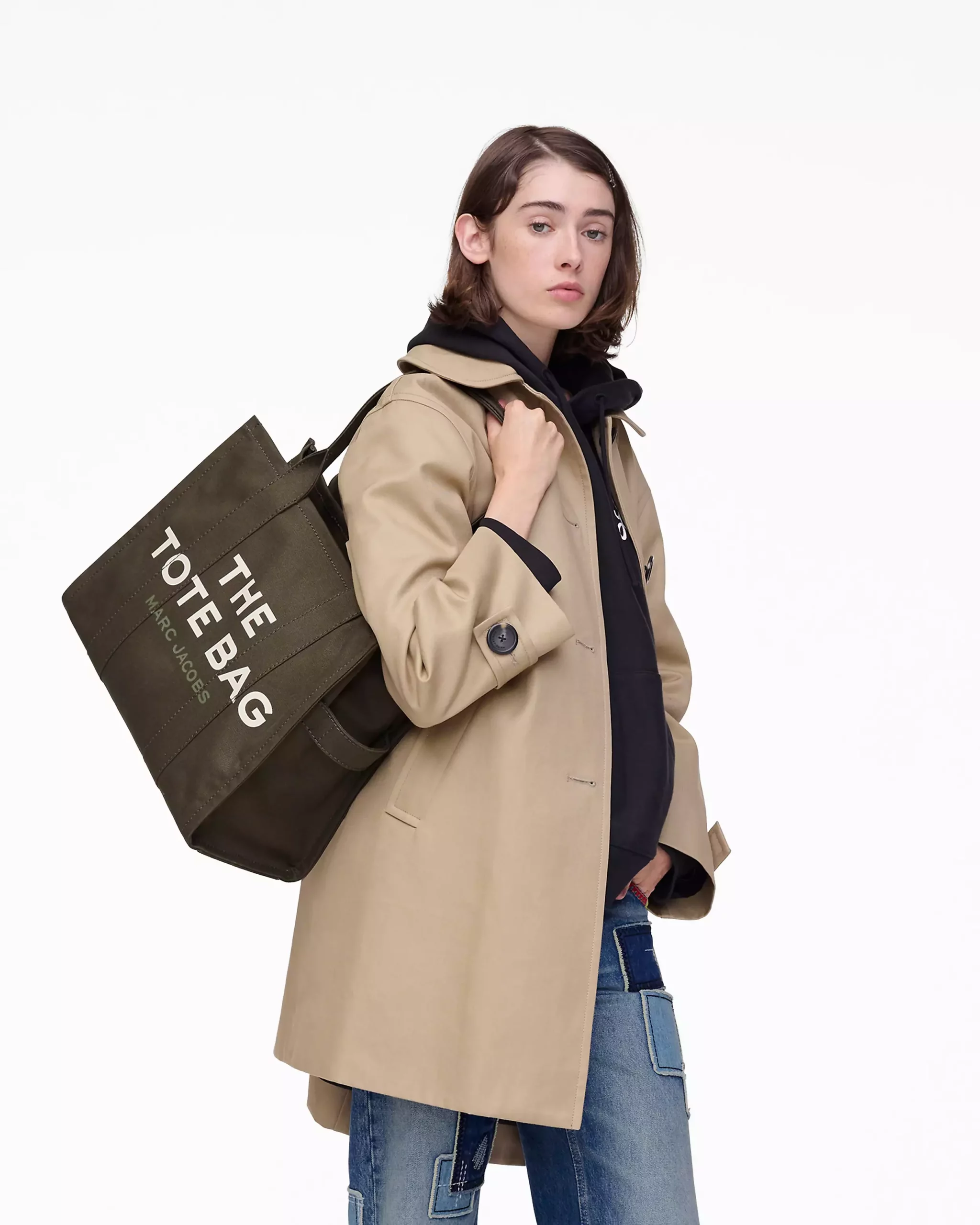 MJI_M0016156_305_F8F8F8_4-5_ALT1