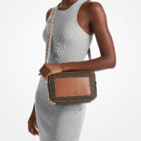 Grand sac à bandoulière Maeve à logo Signature Brun Noisette3