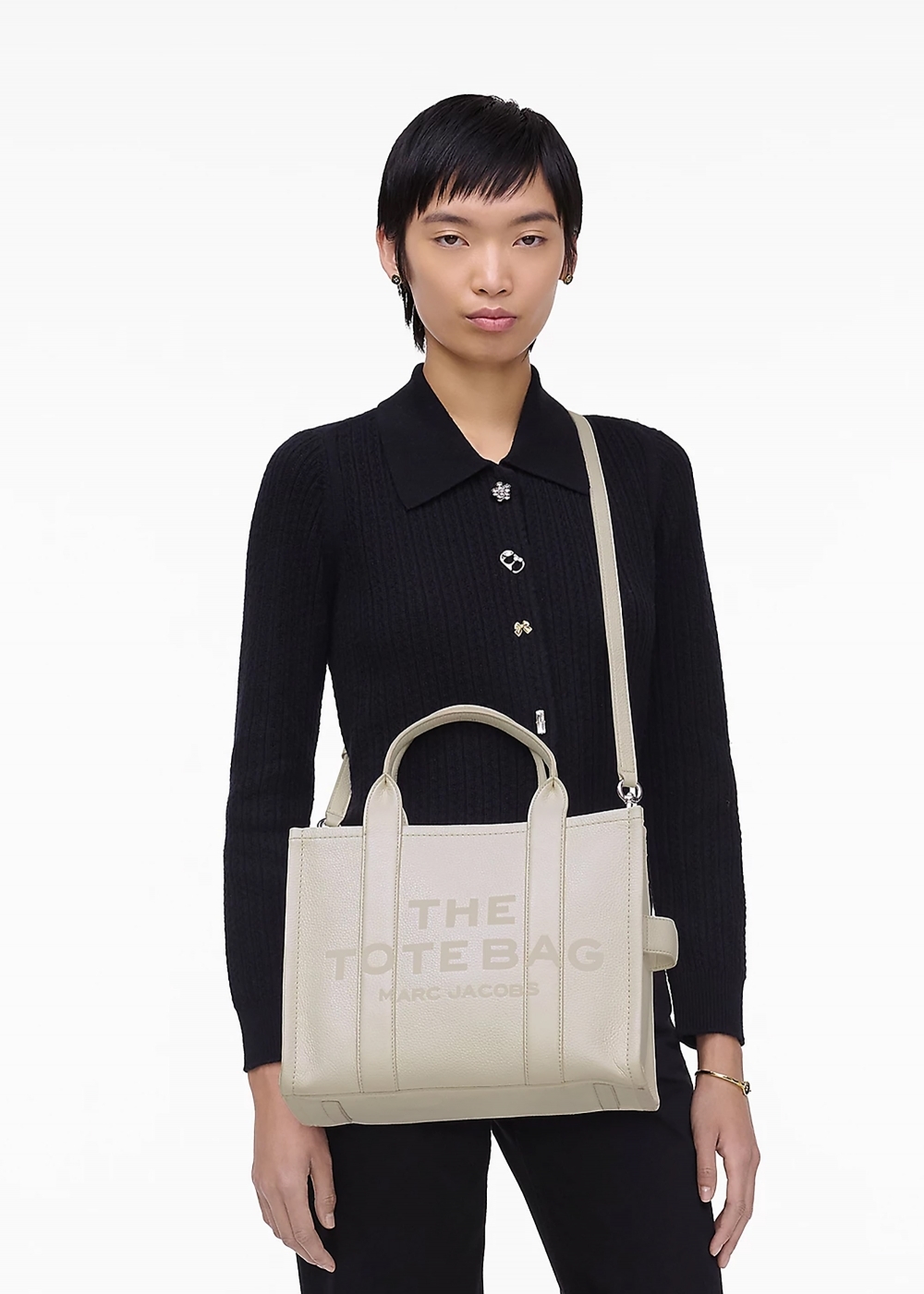 mj-the-medium-leather-tote-p135627-315005_image